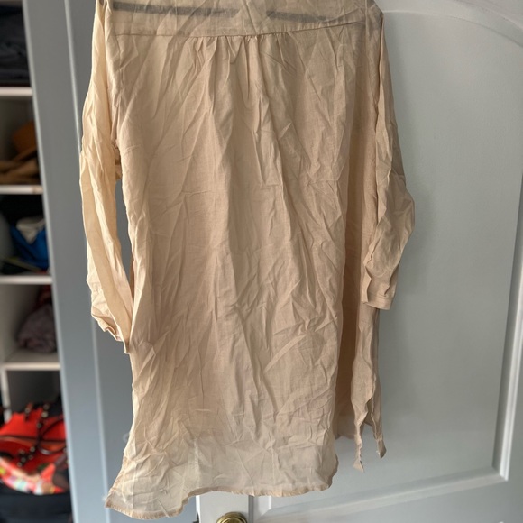 I bought this as a 2x but it’s more like a large - Picture 3 of 3